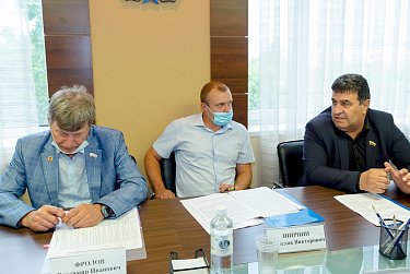 Освободить дорожников, строителей от лишней волокиты